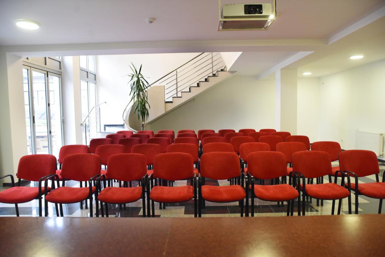Apartments Mavesa Vrnjačka Banja エクステリア 写真